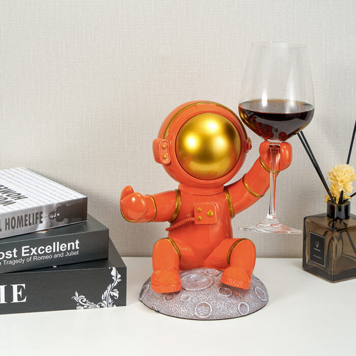 Casier à vin en résine représentant un personnage de dessin animé